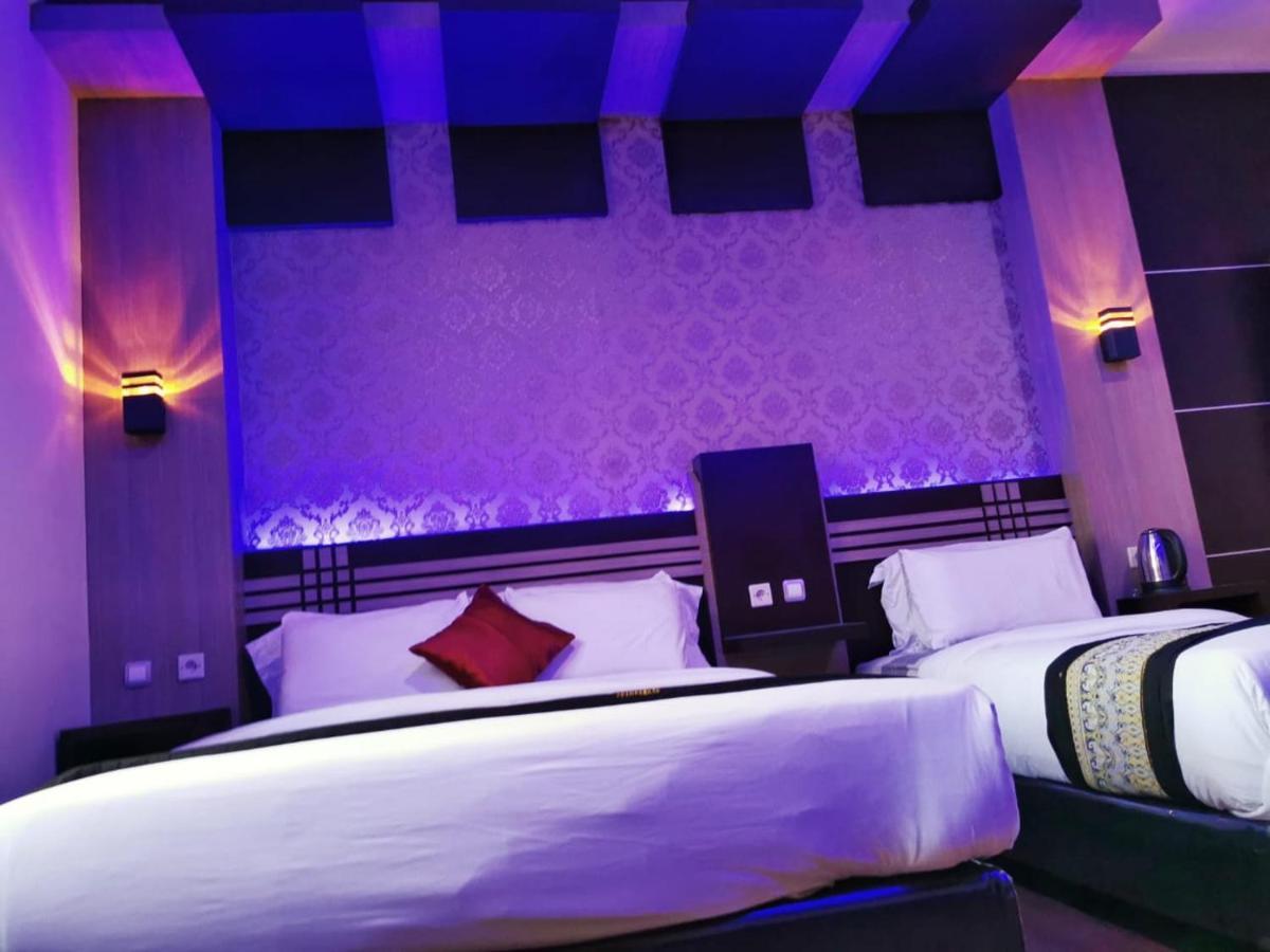 Hotel Mukti Jaya Purwokerto Bagian luar foto