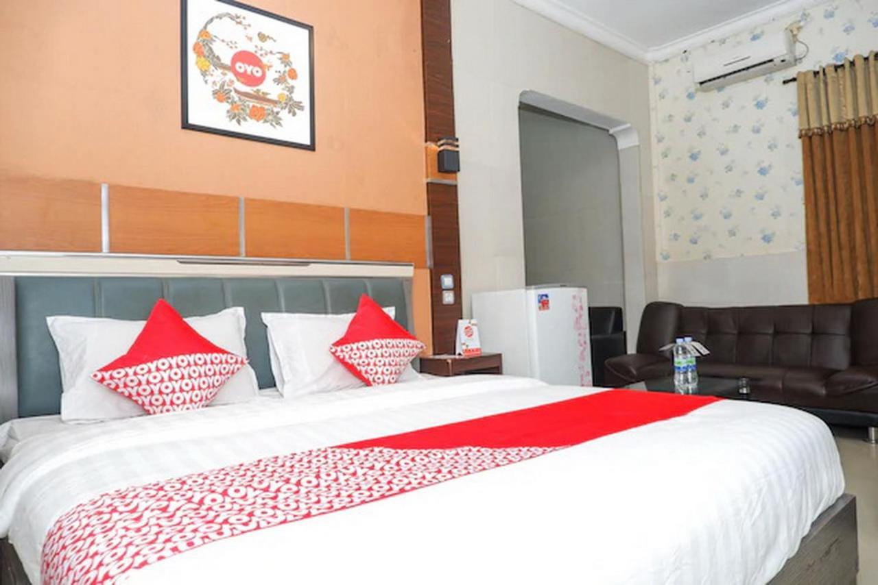 Hotel Mukti Jaya Purwokerto Bagian luar foto